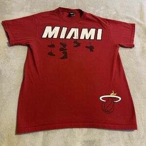Miami‎ Heat Shirt Men Medium Red NBA Unk Basketball Athletic Workout Lightweight